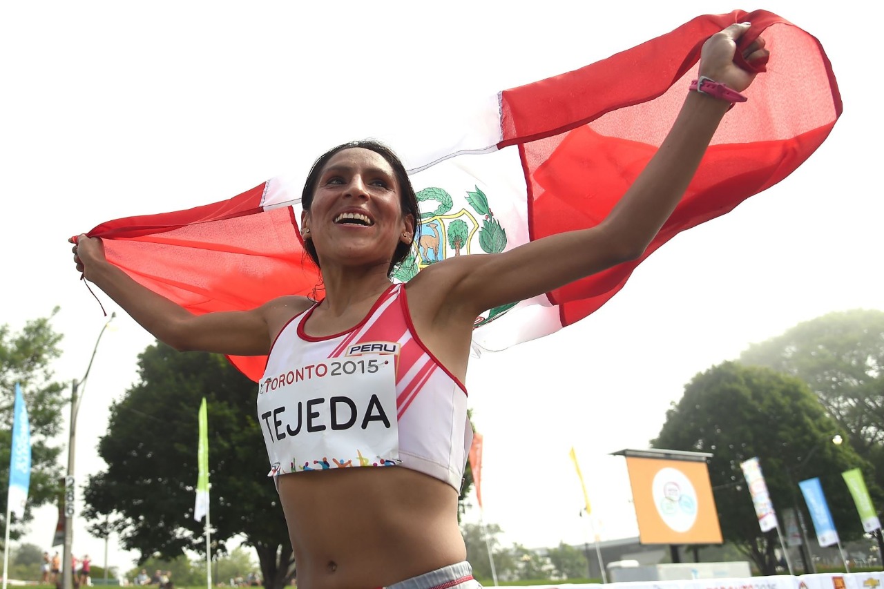 Gladys Tegeda sets a new record in the Seville Marathon
